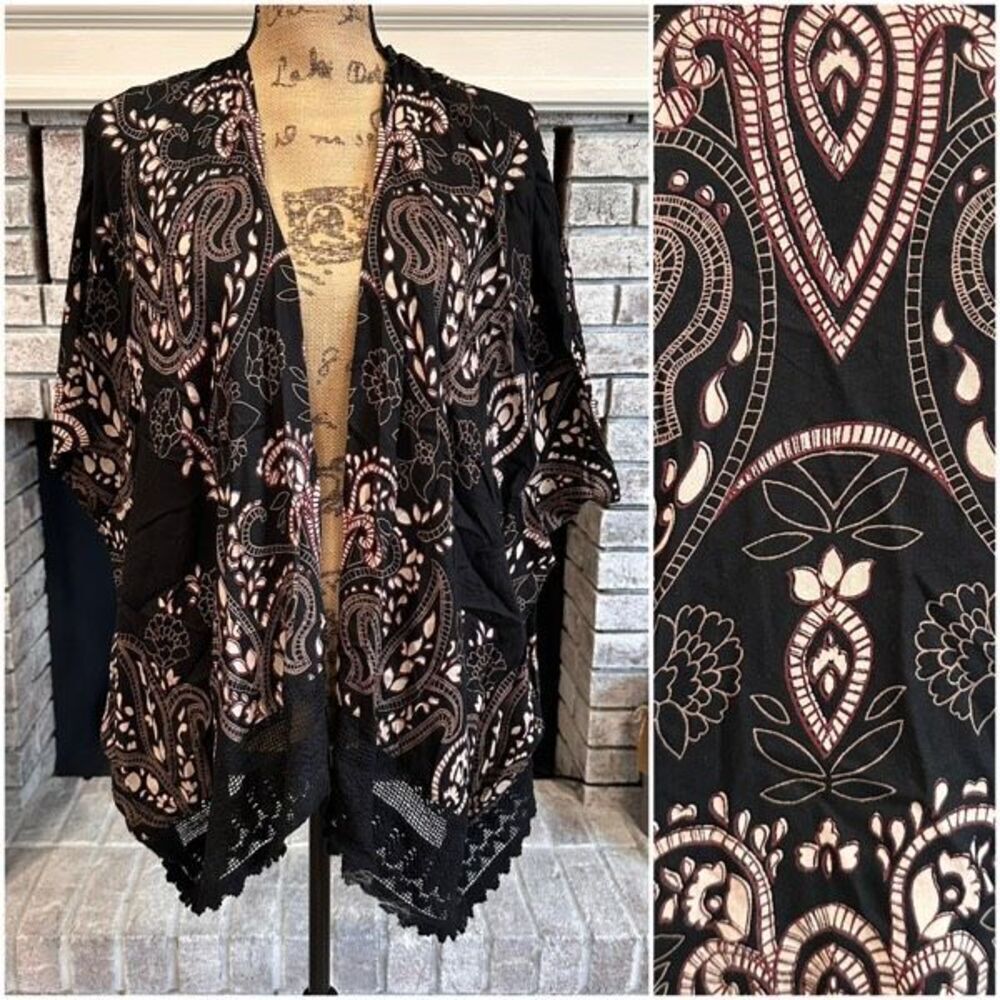 Angie Women's Open Front Short Sleeve Crochet Lace Trim Kimono Top Black Small